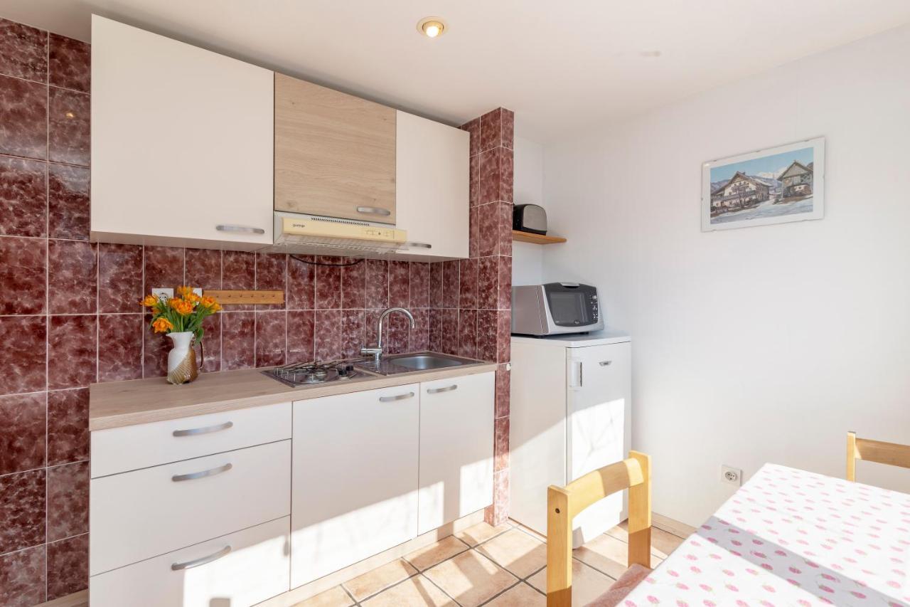 อพาร์ตเมนต์ เฮาส์ ยาเกอร์ Apartment Bohinj ภายนอก รูปภาพ