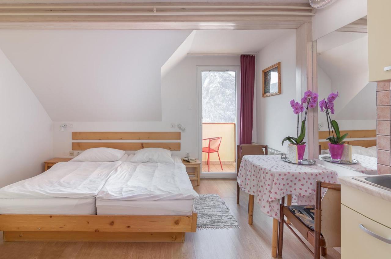 อพาร์ตเมนต์ เฮาส์ ยาเกอร์ Apartment Bohinj ภายนอก รูปภาพ
